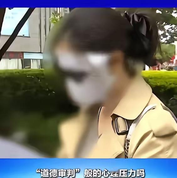[来看我]心凉透了！5月7日据相关报道，昆明一名女子正满心欢喜和男友筹备婚礼，依