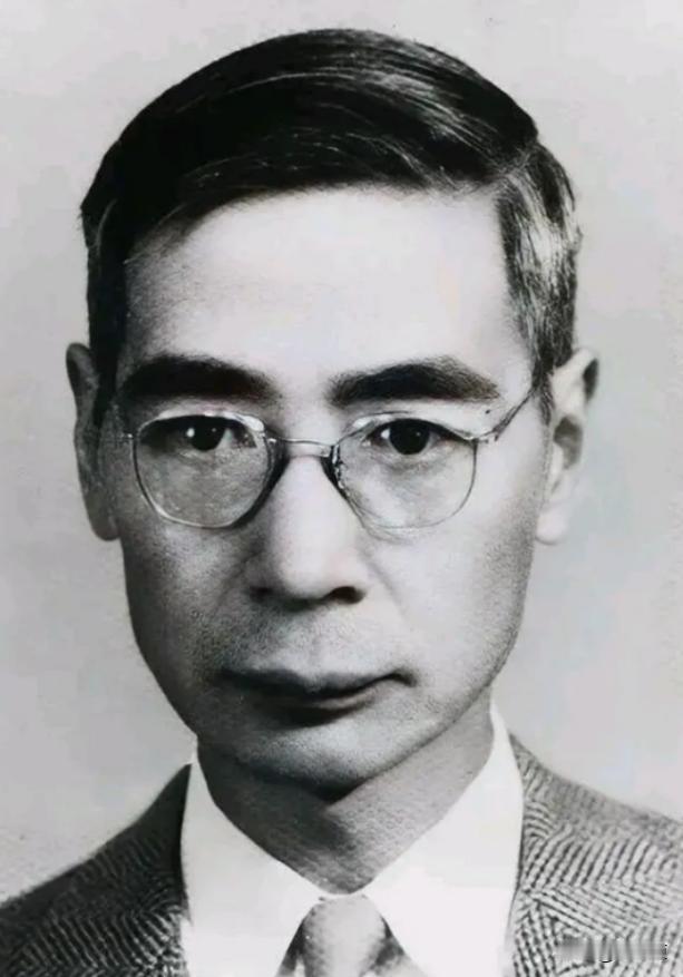 [微笑]他是唯一殉职的两弹一星元勋，就连钱老都说他能顶美国十个师，甚至当年为了回