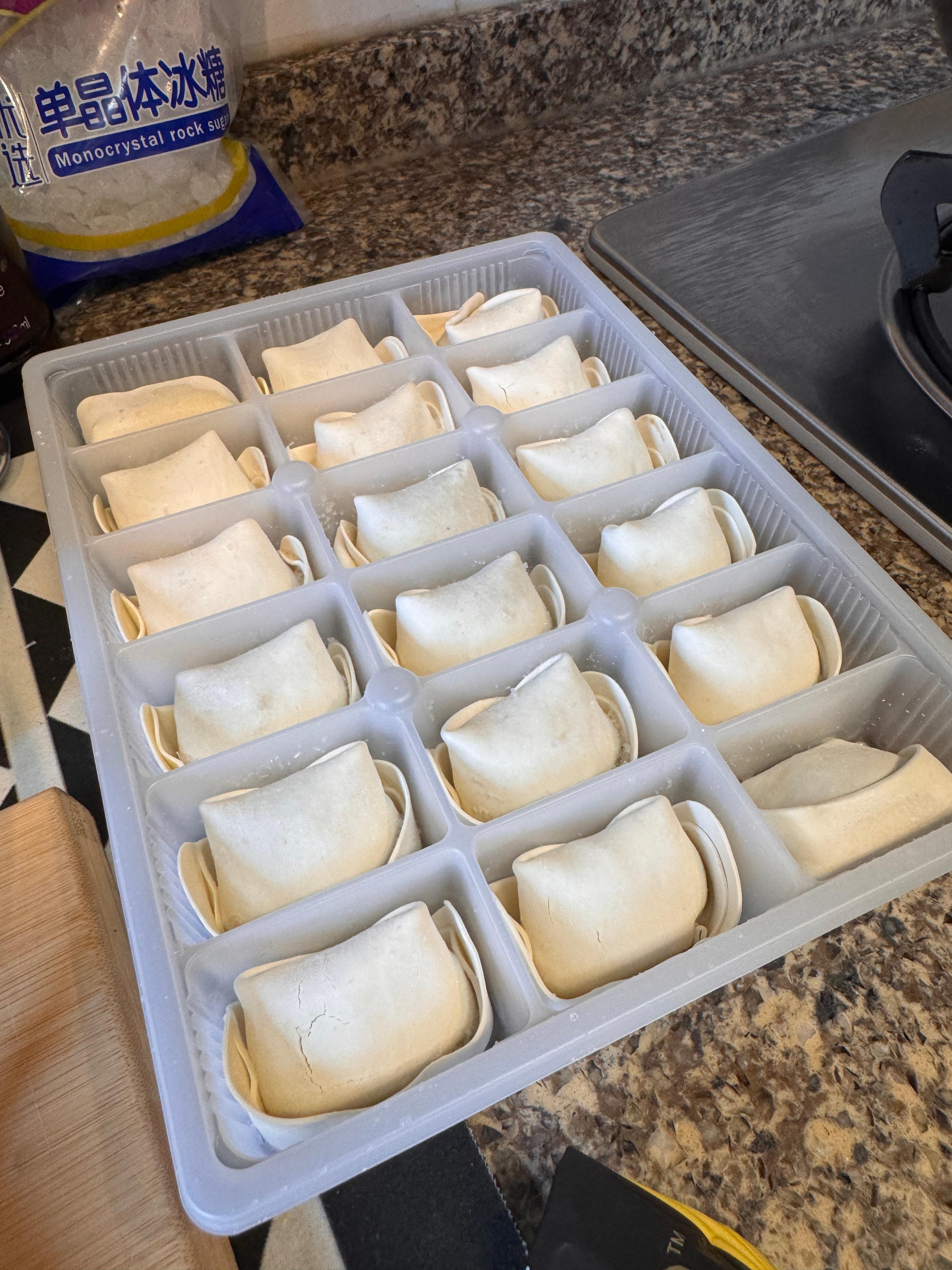 工作室下午茶，是不是太硬了？煮个饺子🥟他们有个姐姐，就喜欢买买买（没错，是我）