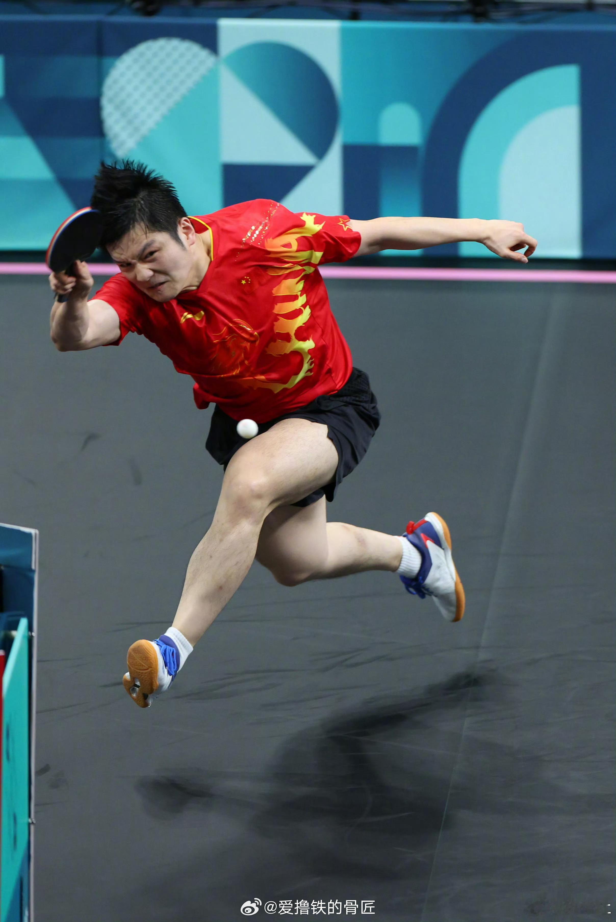 我看很多朋友关注了不少急诊医生啊、心内医生啊，那我问个问题，半夜看奥运，一激动心