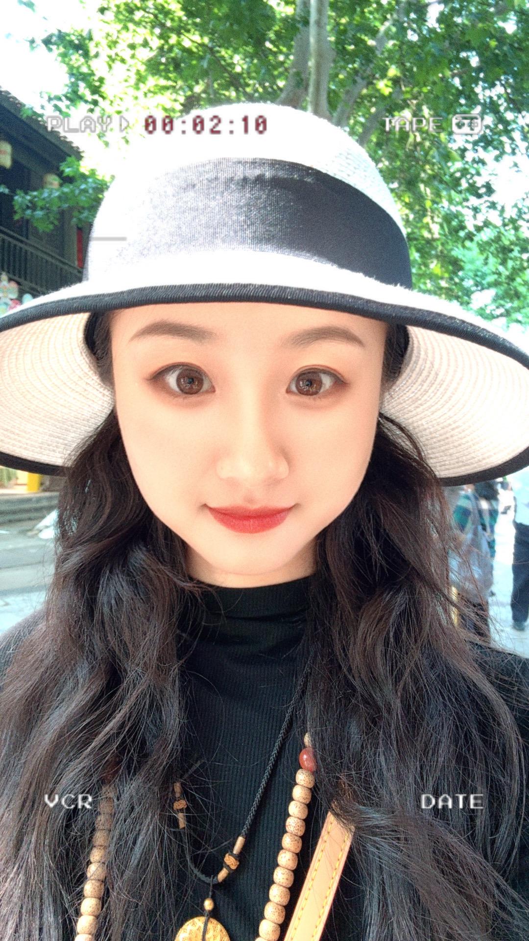 我本就明媚，在鲜花和爱里长大啊🌹