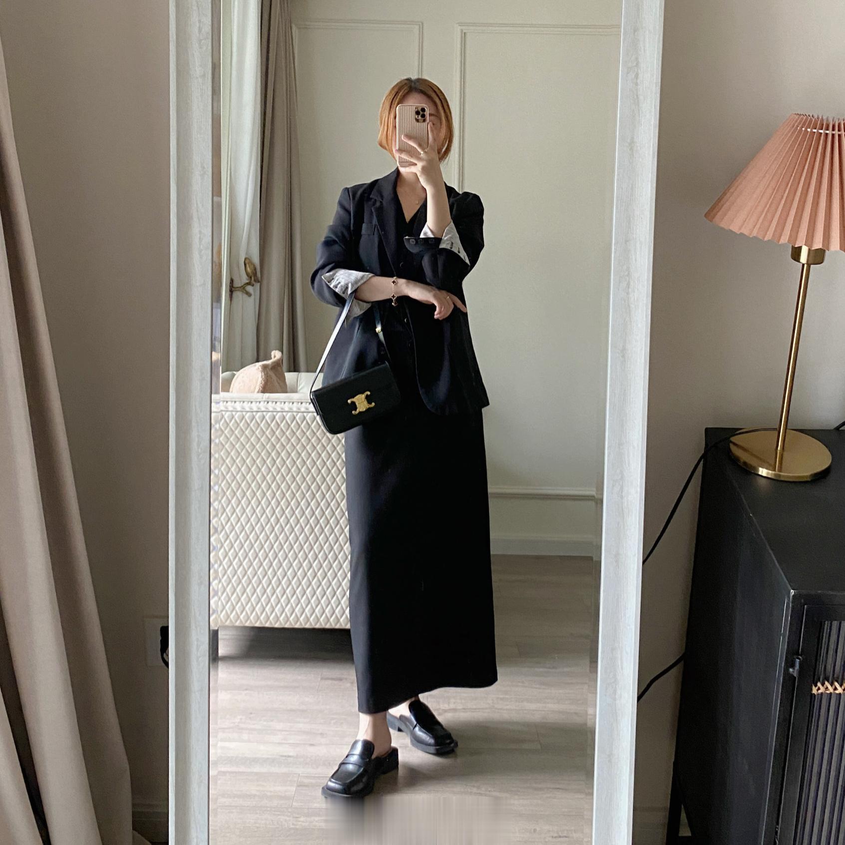  早！今日私服穿搭🖤 ​​​