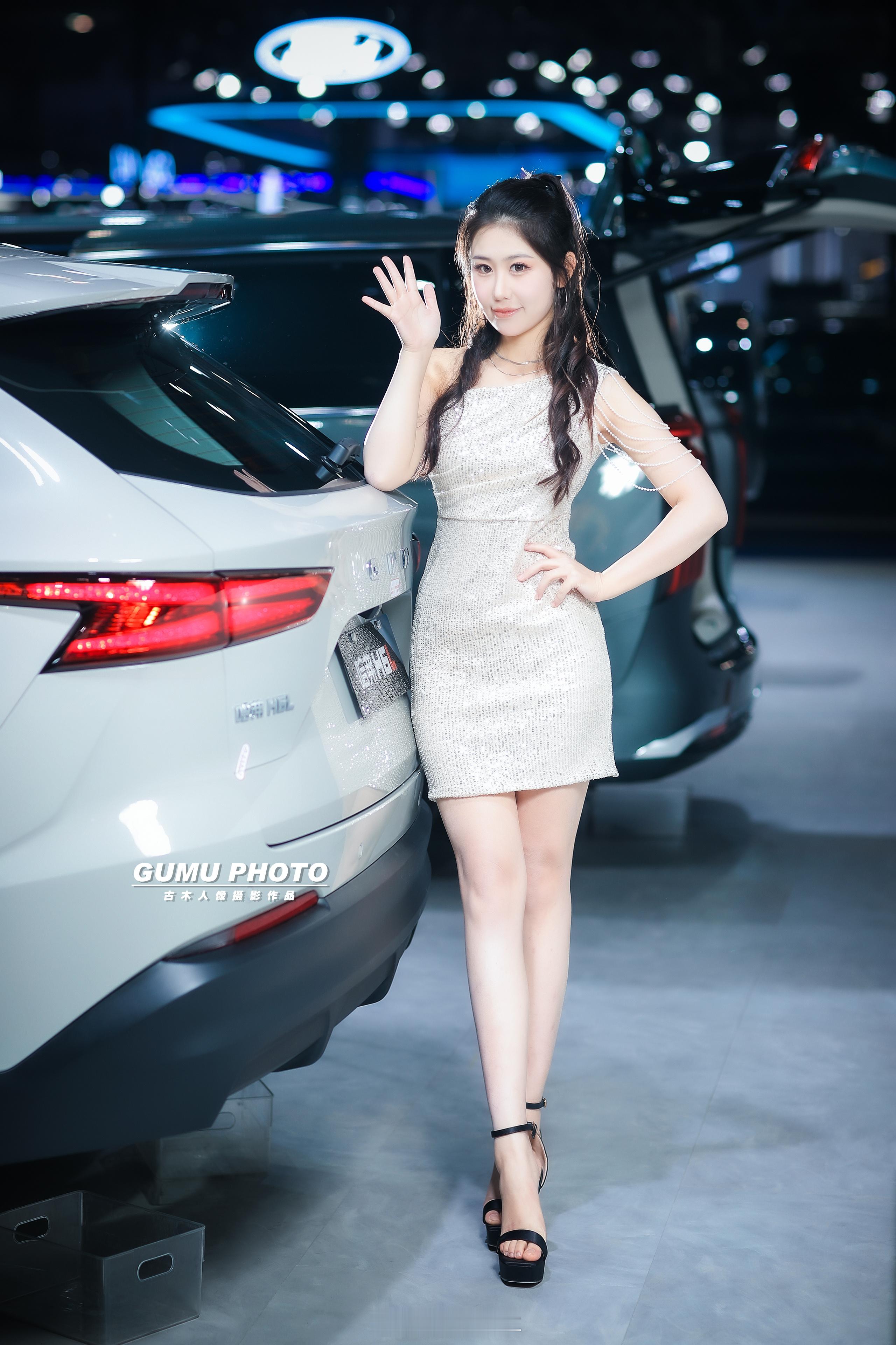 2025重庆汽车消费节长城汽车展台模特小姐姐。2025重庆汽车消费节  