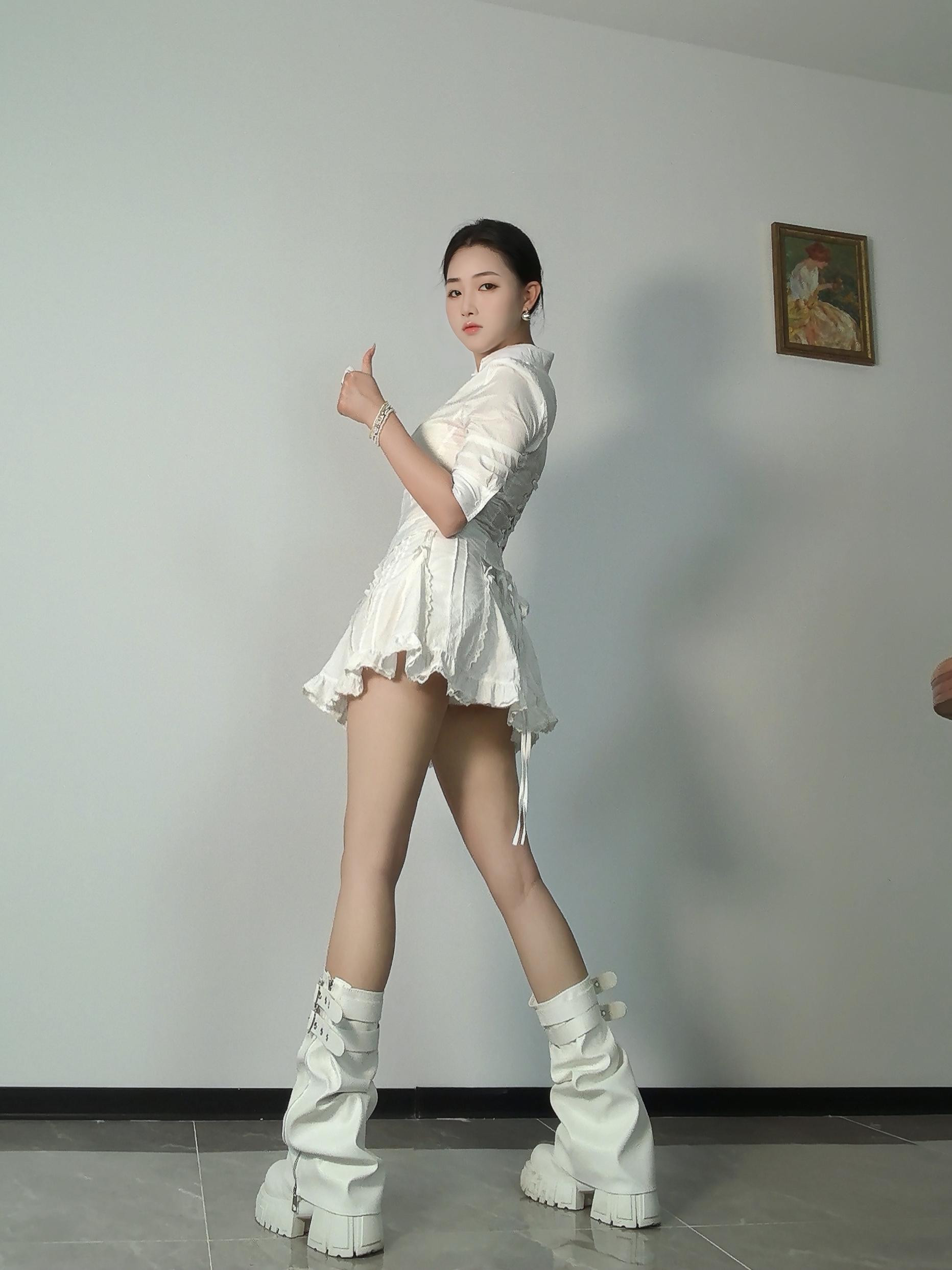 答应姐 自降身价的事别干。