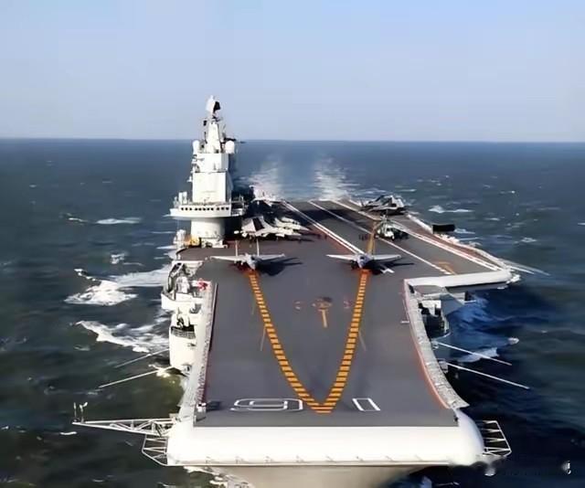 很多人其实没意识到，一旦中国的贸易链条真被从中间掐断，后果远不只是“出口受挫”这