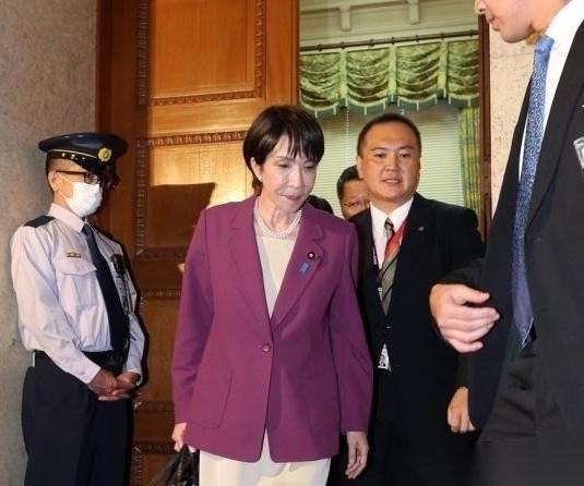 日媒披露高市正筹备访华，或主动承认错误求和，而且她笃定一件事，只要熬到11月的深