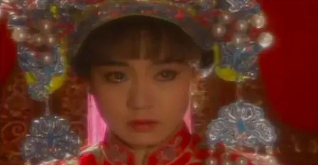1990年播出的电视剧《哑妻》，是琼瑶《六个梦》系列电视剧的第二部作品。柳方两家