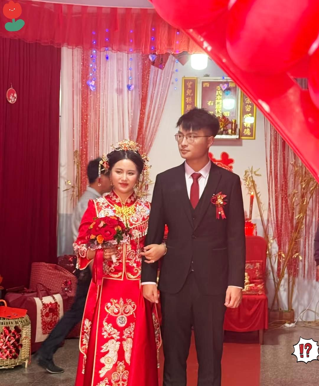 我闺蜜十一刚结婚
现在就要离婚
因为小两口十一结婚后
下午就出去旅游了

没想到