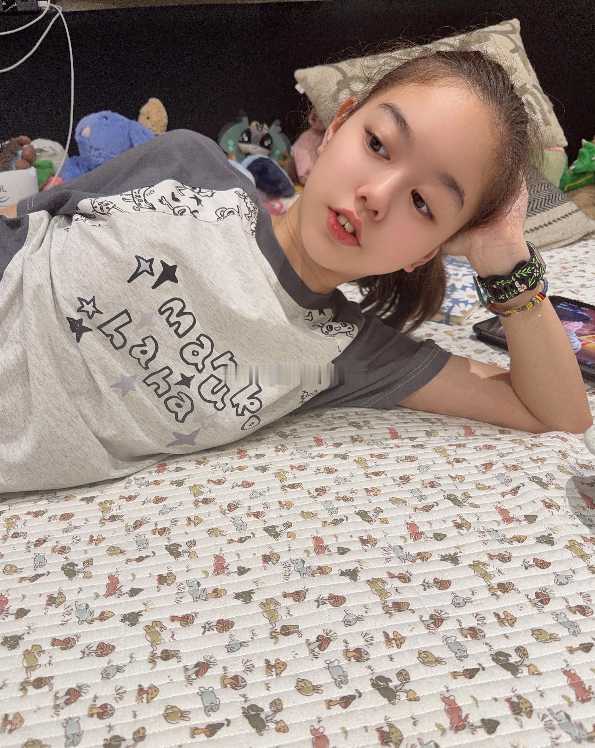 姐回来了 很小心翼翼她说妈咪如果考的不好你失望吗我说不失望（掐着大腿）但要看看多