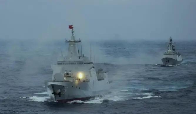 还想全球扣押中方油船？美军跃跃欲试，中方集装箱武装船早有准备


1月7日刚强行