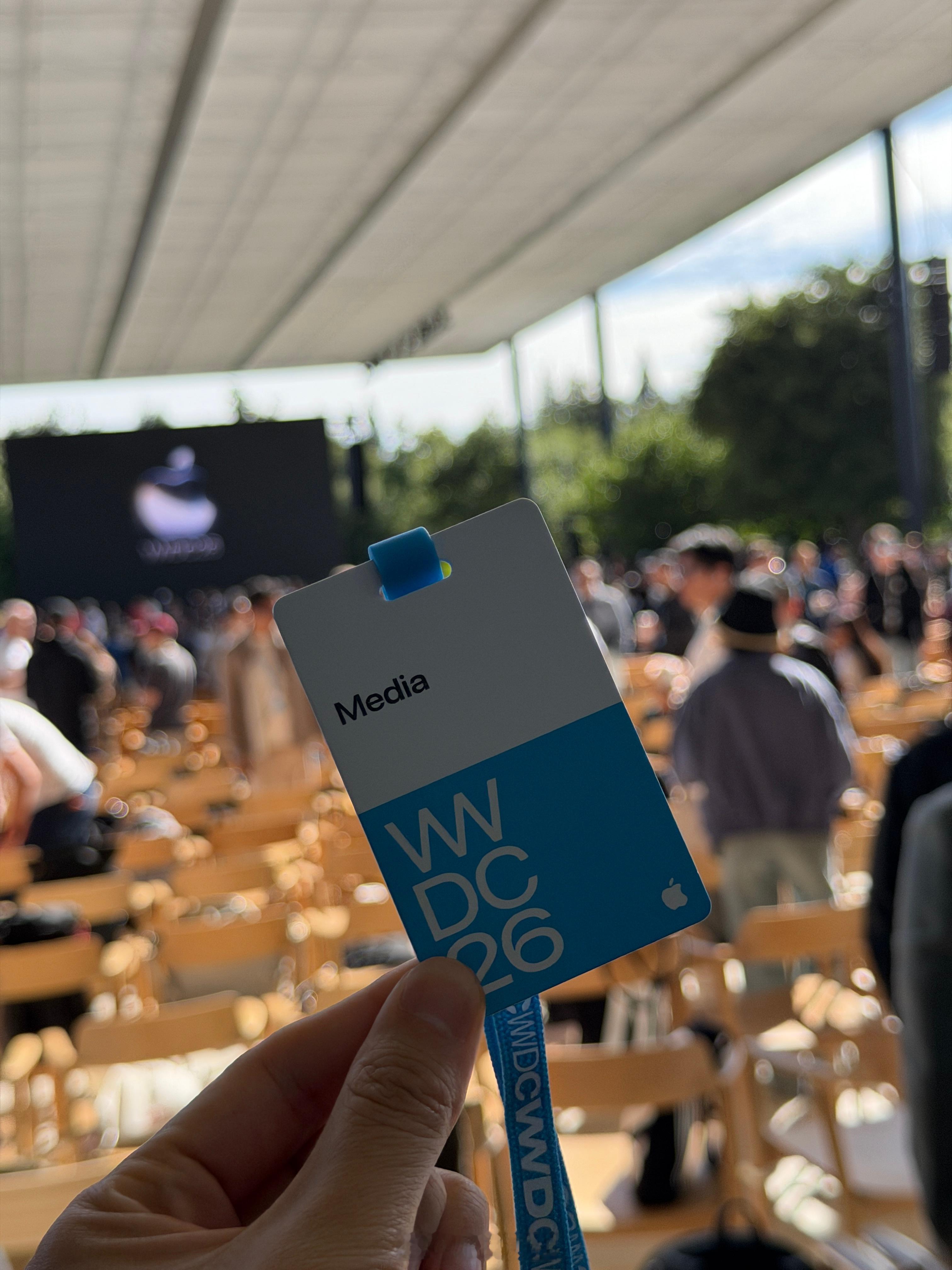 开始进场有一会儿看线上直播的吗？WWDC26