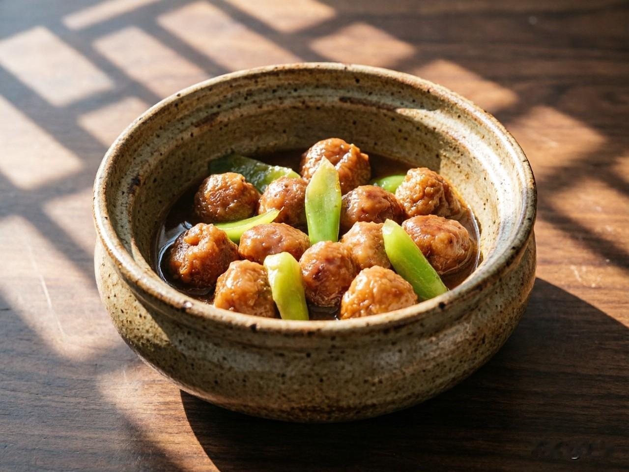 莴笋烧手工炸肉圆

食材准备：

主料：手工猪肉圆子（熟） 400克，莴笋（青笋