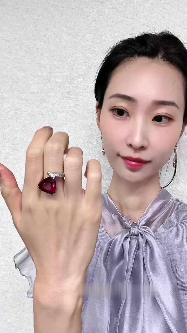 你们不用说出来， 我也知道你们心里的1号色是什么🤔小姐姐也有自己的账号