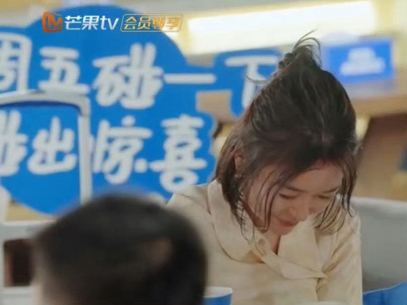 沈月我是小丑沈月在游戏环节上一局力保徐志胜 ，结果下一局惨遭志胜“背刺”！沈月我