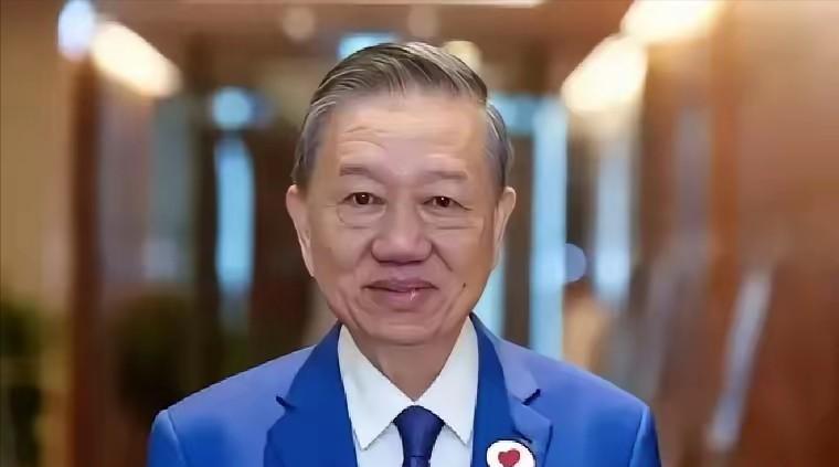 刚刷到个大消息，越南建设部部长陈宏明12月30日直接官宣：越南心心念念的南北高铁