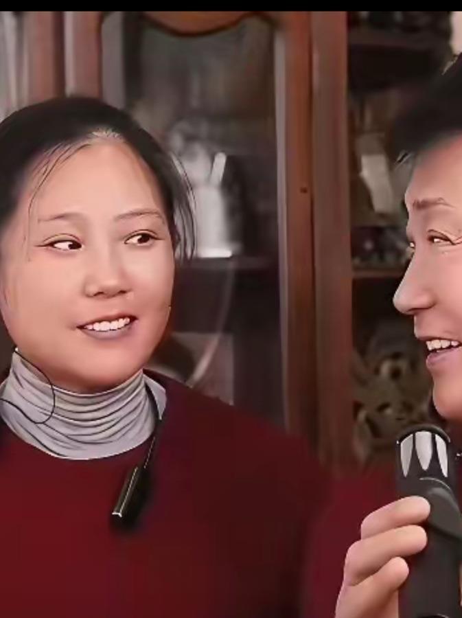 军旅歌手耿为华的两段婚姻，撕开了一个扎心真相：男人爱不爱你，不看数字，看他为谁低