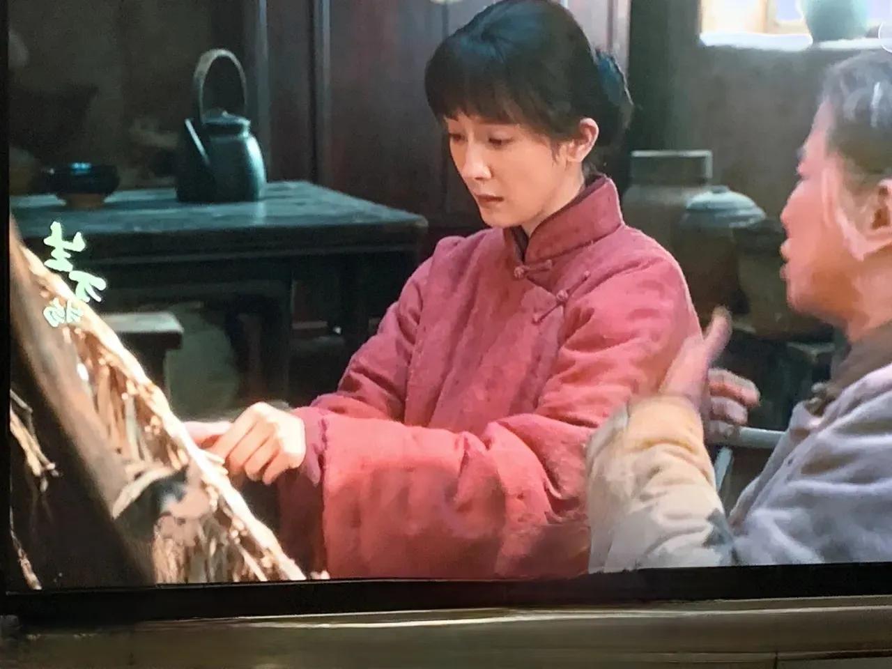 追剧《生万物》  大脚要进入“编制内”了！  因为上次在公鸡岭救了杜先生，杜先生