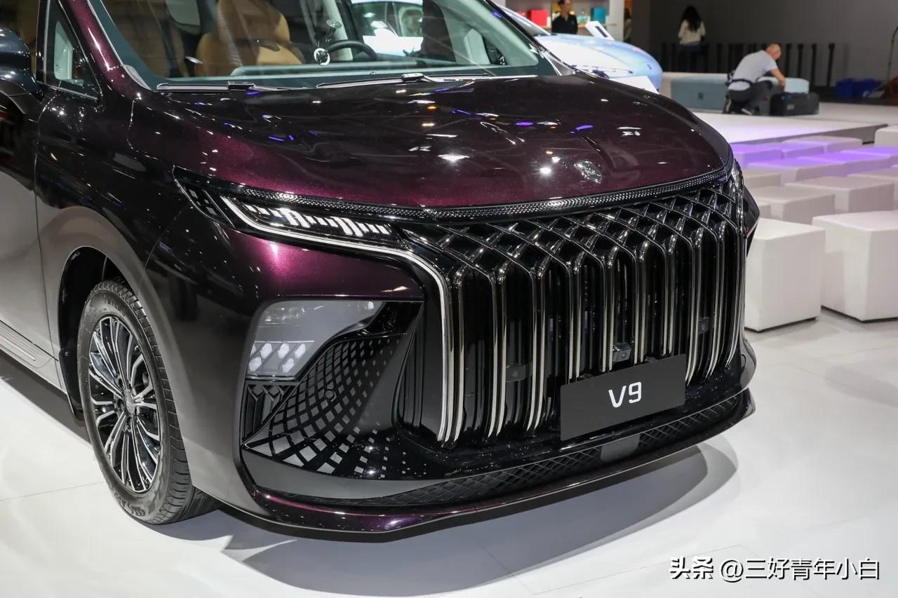 2027款星海V9简直是家庭出行的救星！带长辈长途出行，二排座椅通风、加热、按摩