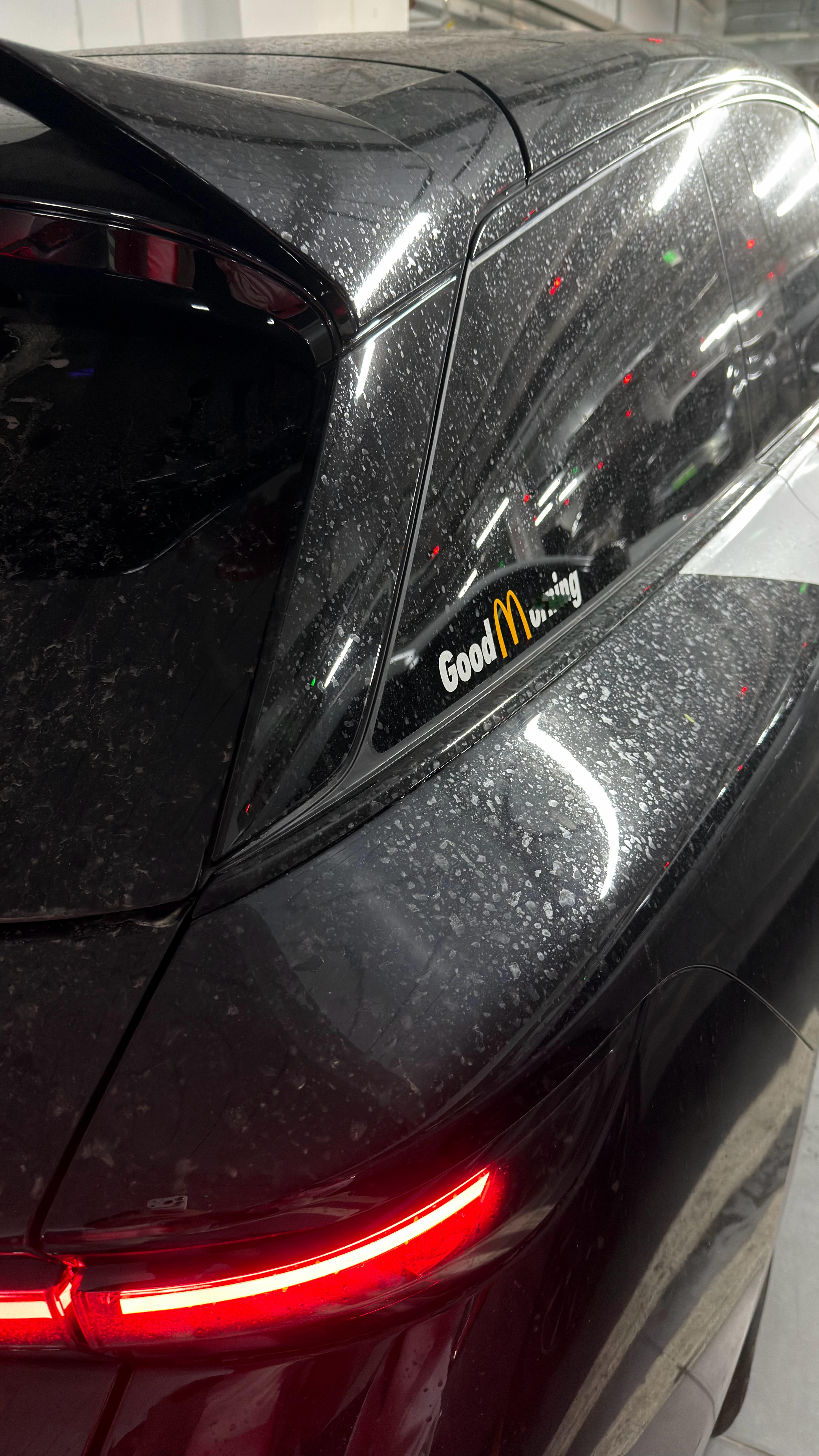 黑车的破防时刻今天这雨是咋了破坏力这么强啊