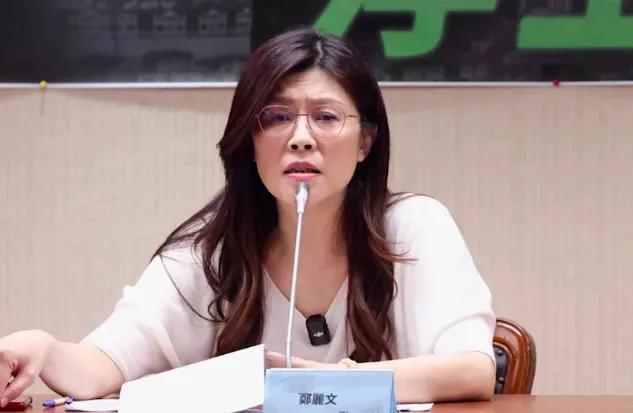 国民党主席改选将于今年10月举行，传卢秀燕不参选，引发热议。前国民党籍民意代表郑