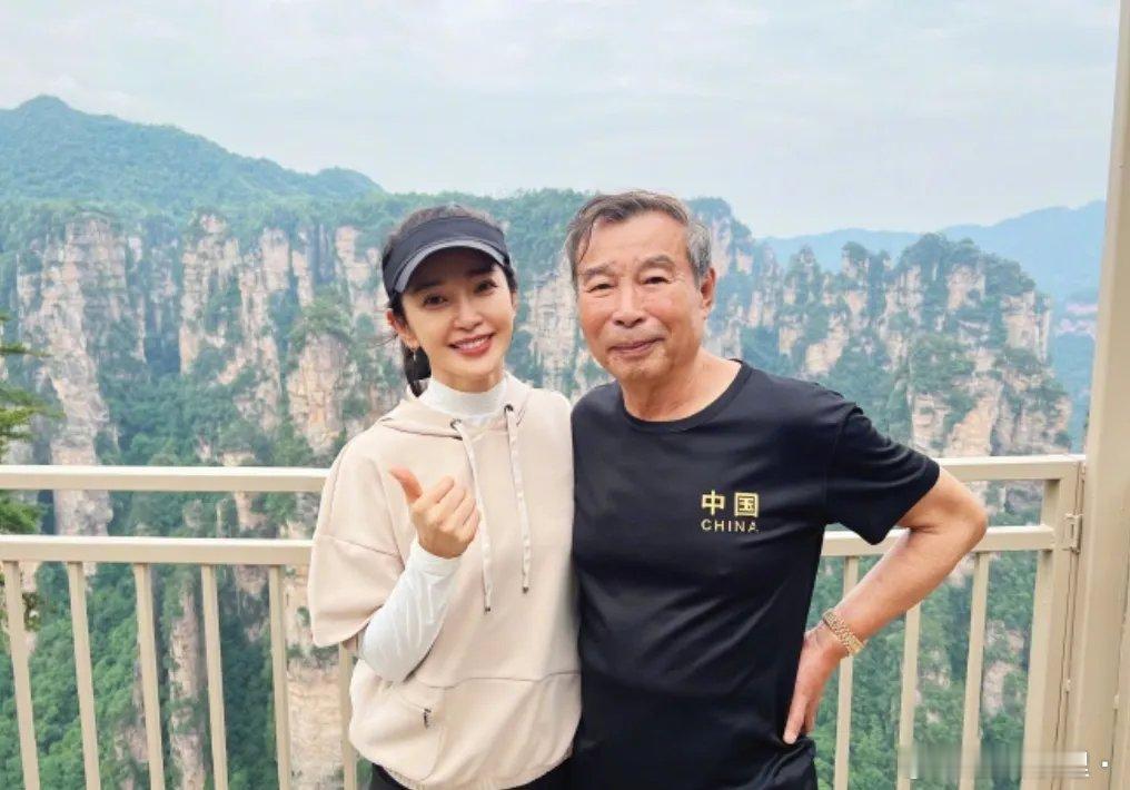 李冰冰，激动发文！6月5日，李冰冰罕见在社交平台高调发文。令人没有想到的是，这一
