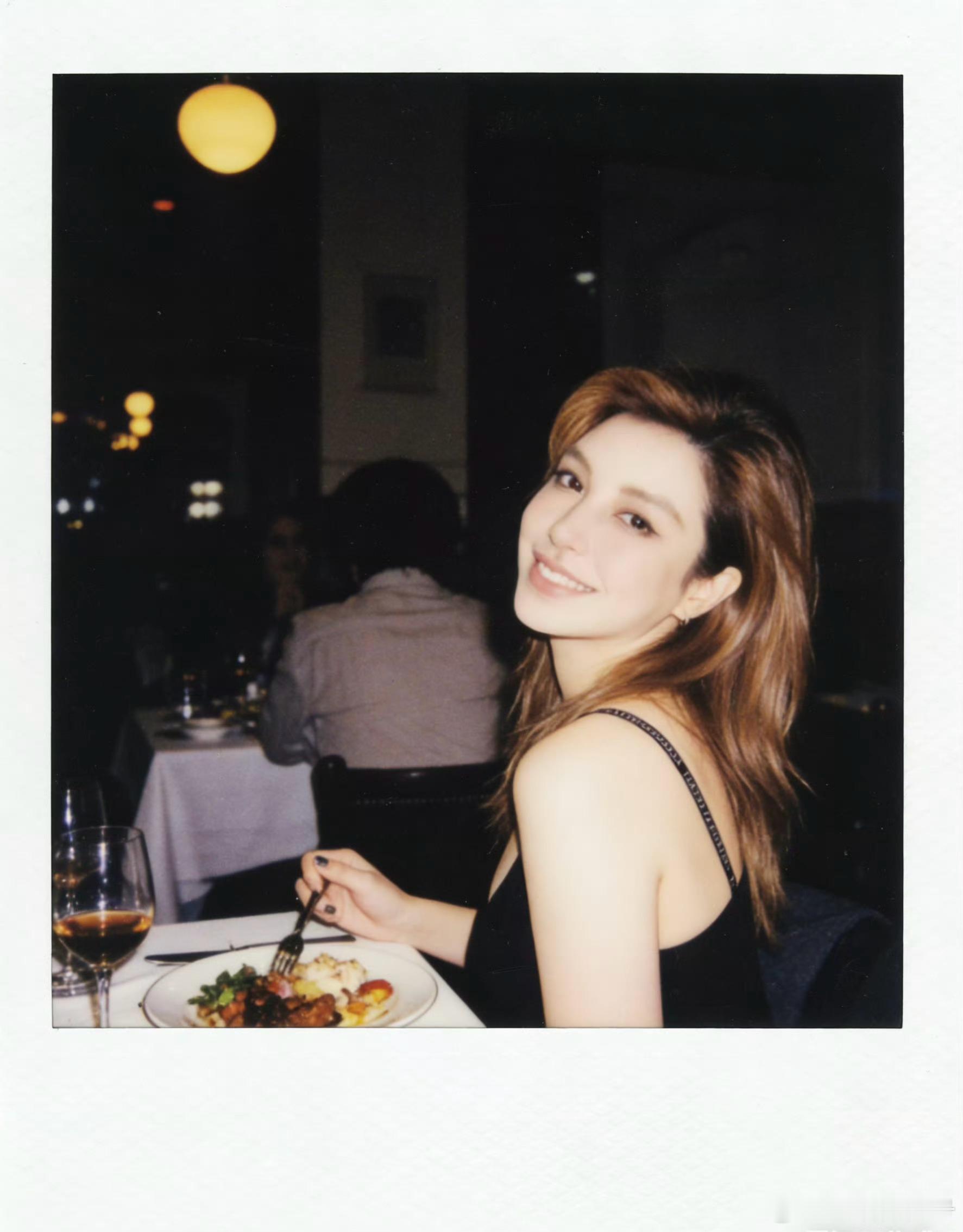 李雨桐回应谣言止于智者 李雨桐深夜发博谣言止于智者 