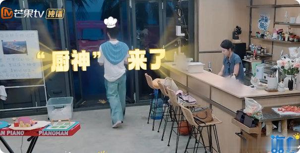 颜安炒菜好有锅气颜安这炒菜功底绝了！一句 “你们有福了” 直接吊足胃口，颠勺行云