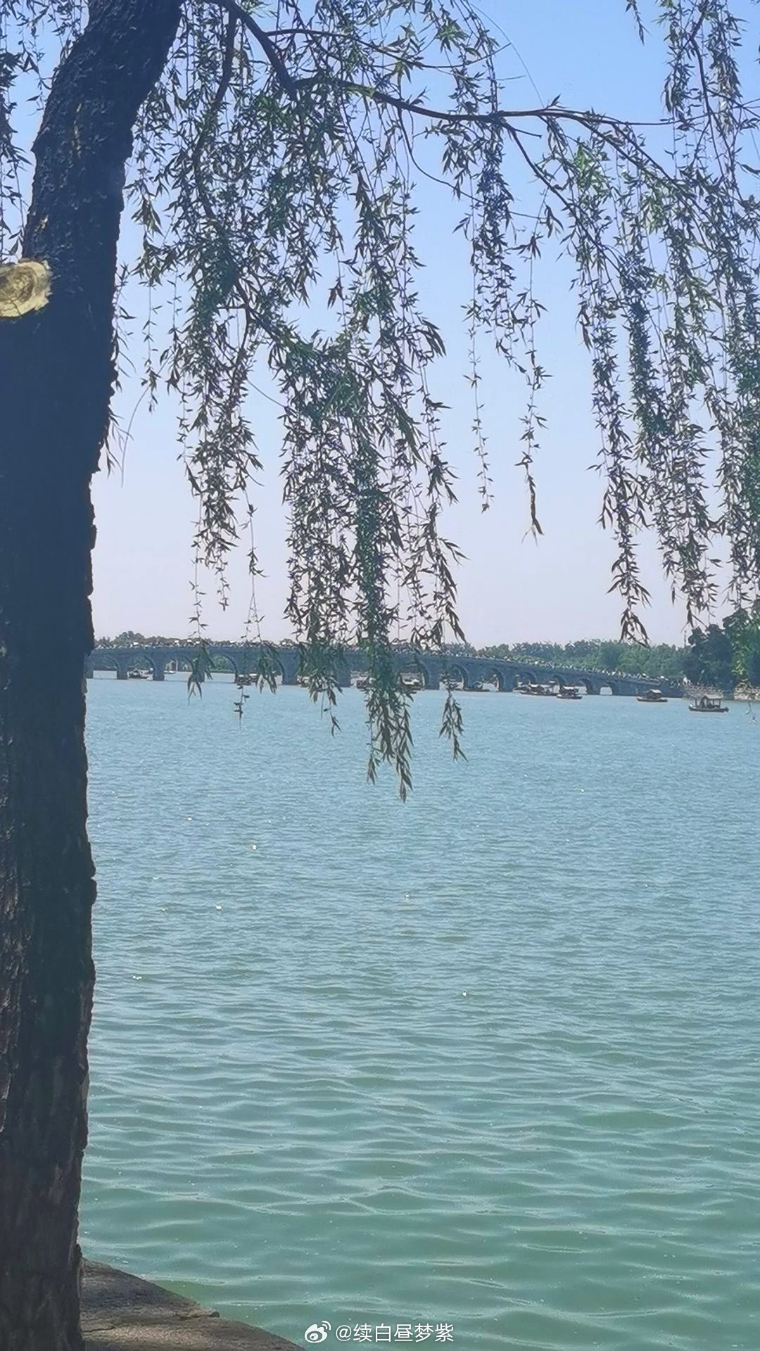 诶我天 颐和园人超级多 紫拍的照片打完码还剩下啥啊…（bushi我们居然跨时空拍