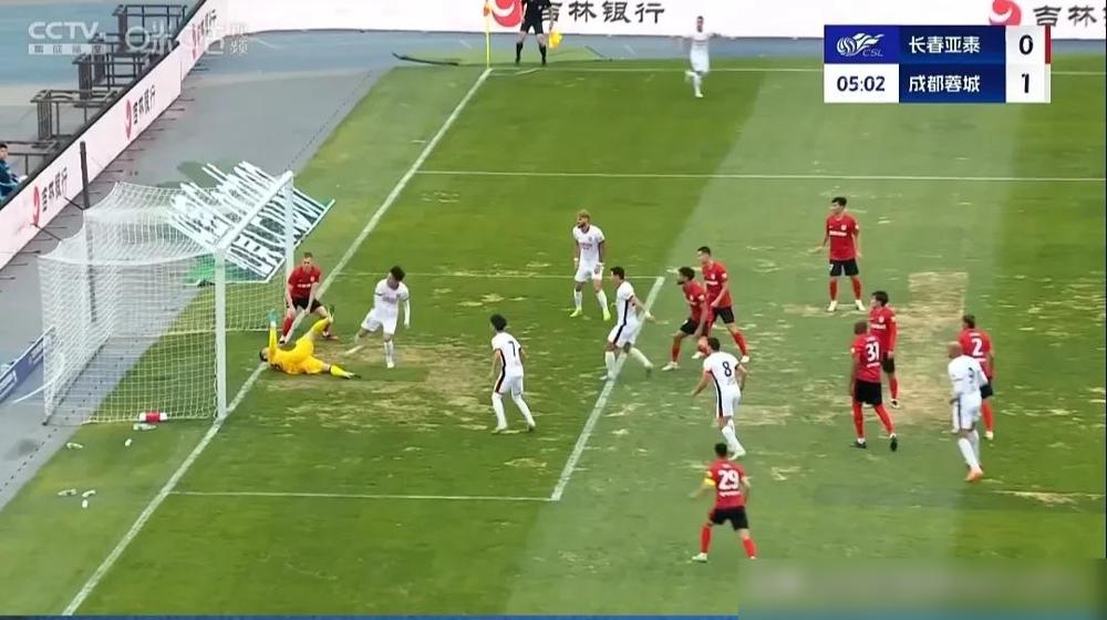 燃爆了！蓉城闪电战！就在今晚长春体育场，中超第9轮焦点战上演血脉偾张的一幕——开