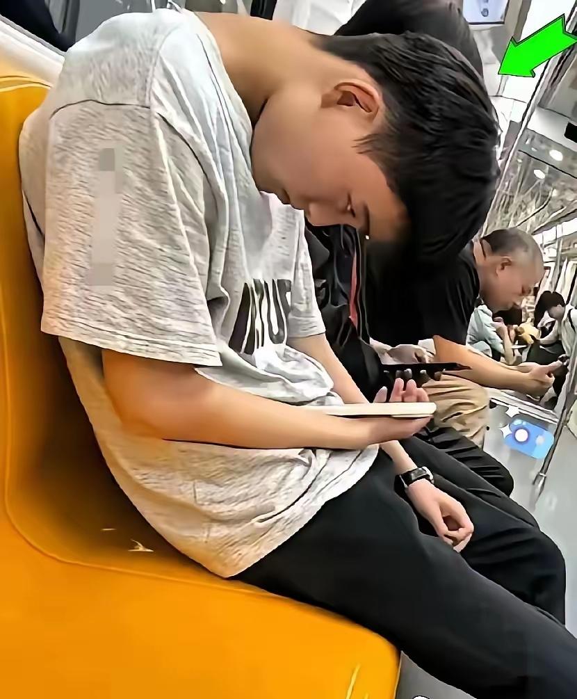 大家说这还有得救吗？这是什么原因给造成的。当我们看到这个画面的时候，心里是不是咯