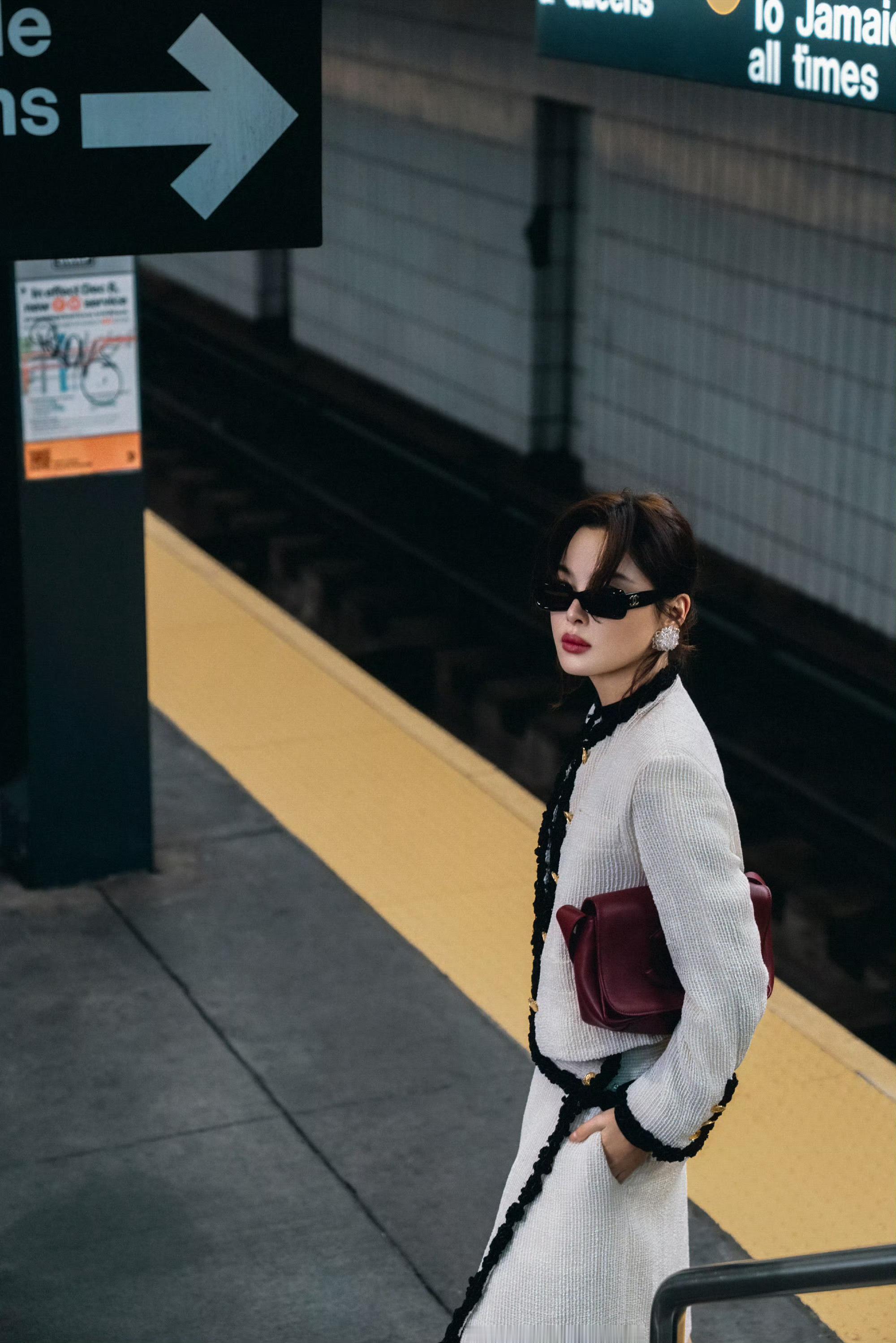 辛芷蕾 in CHANEL 📷  即将亮相香奈儿2026高级手工坊系列纽约发布