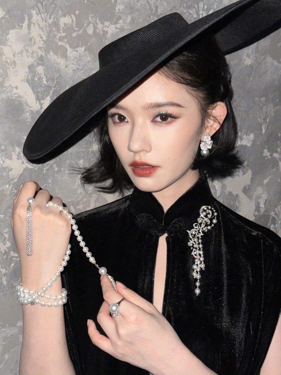 女明星W盛典造型[送花花]林允、虞书欣、周也、李沁 ​​​