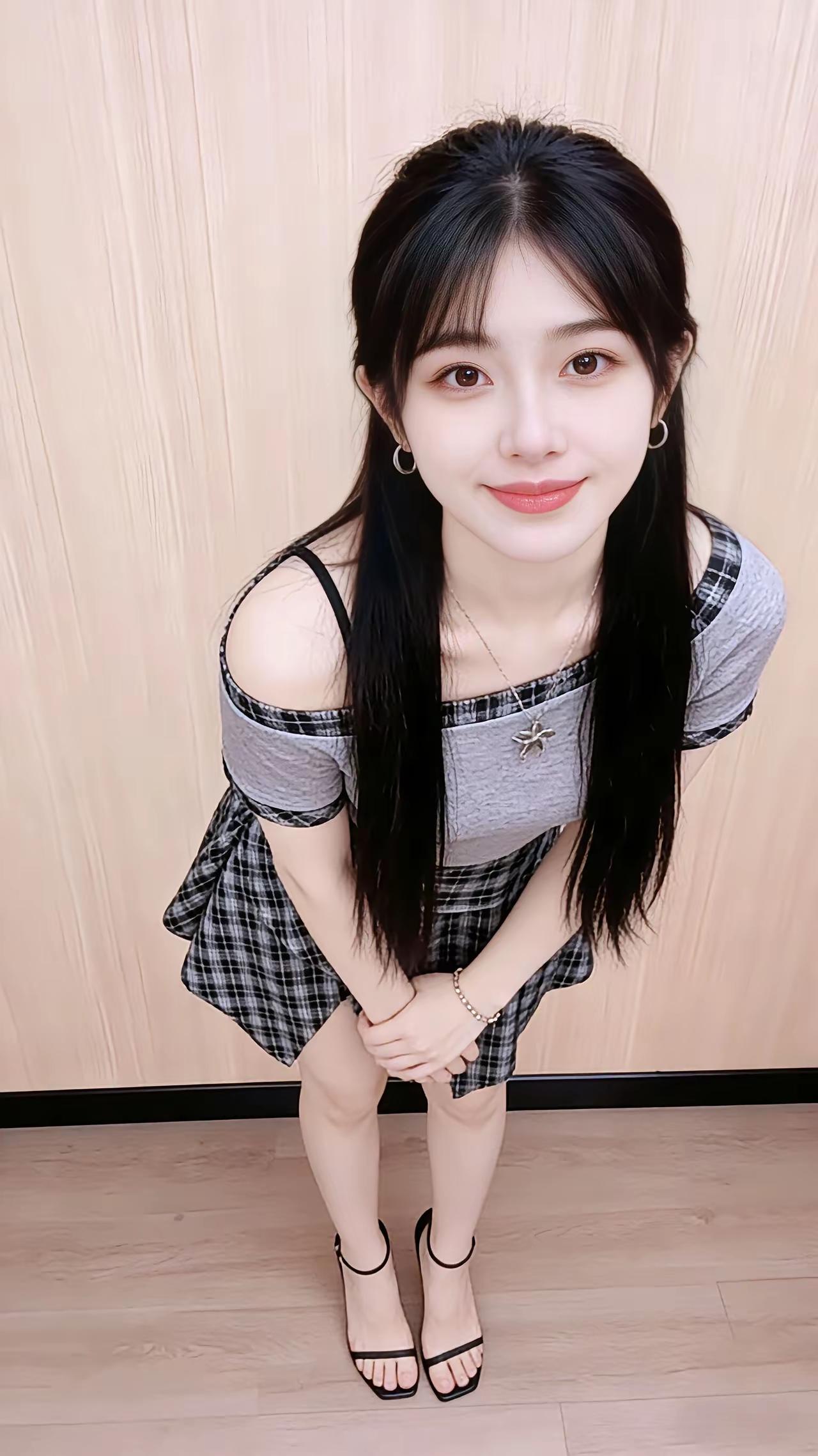 甜美少女风穿搭，格子裙搭配，清新自然！💖👗👠 晒一张生活靓照