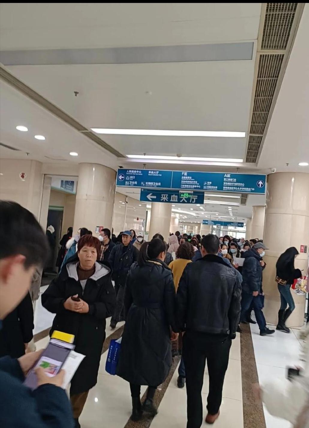 如何改善医院的排队和接待效率？
医院排队久、接待效率低，着实让人头疼。不过现在智