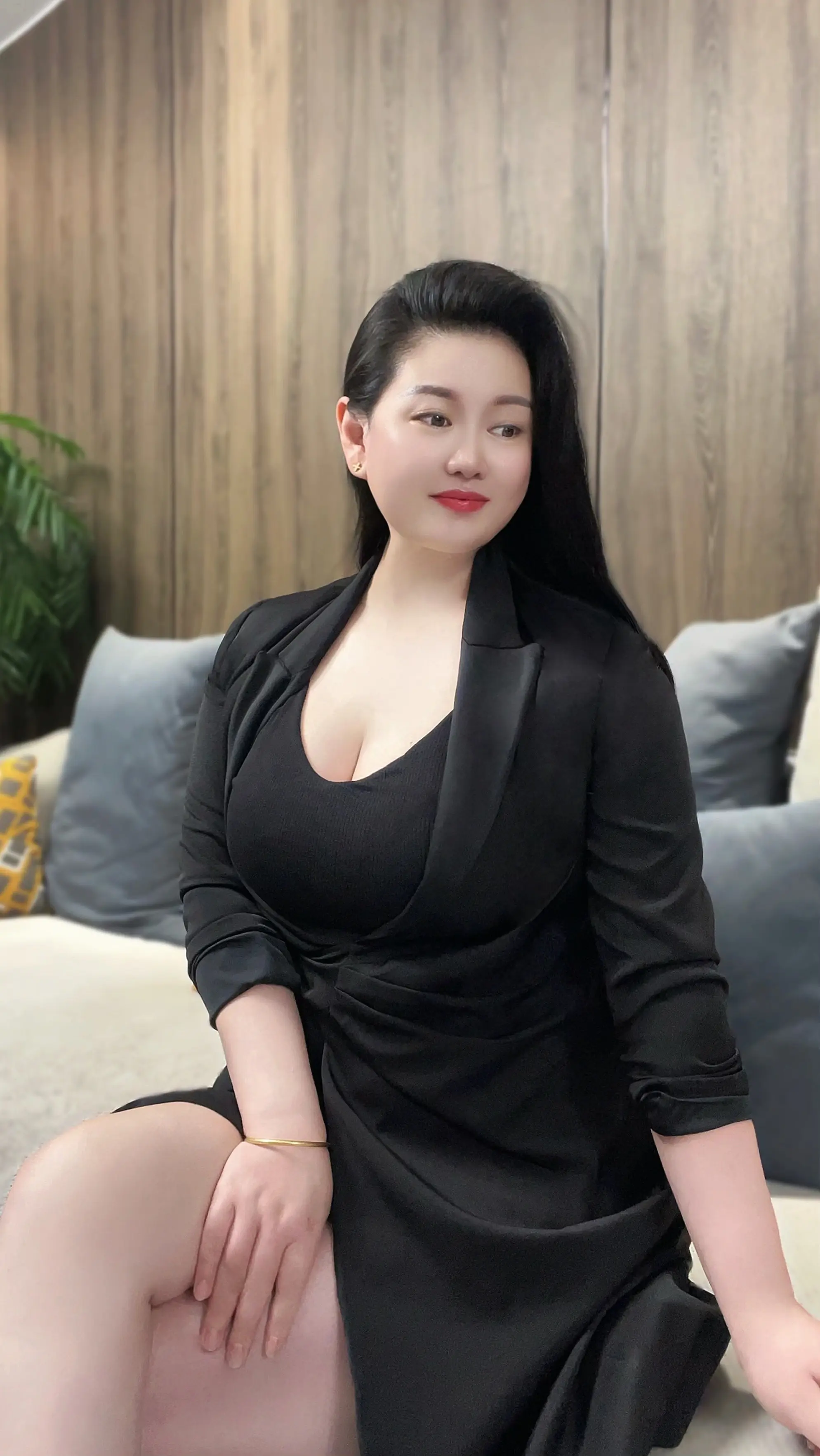 人生最大的遗憾，就是当你活明白的时候你不再年轻，年少不经事，懂事已中年...