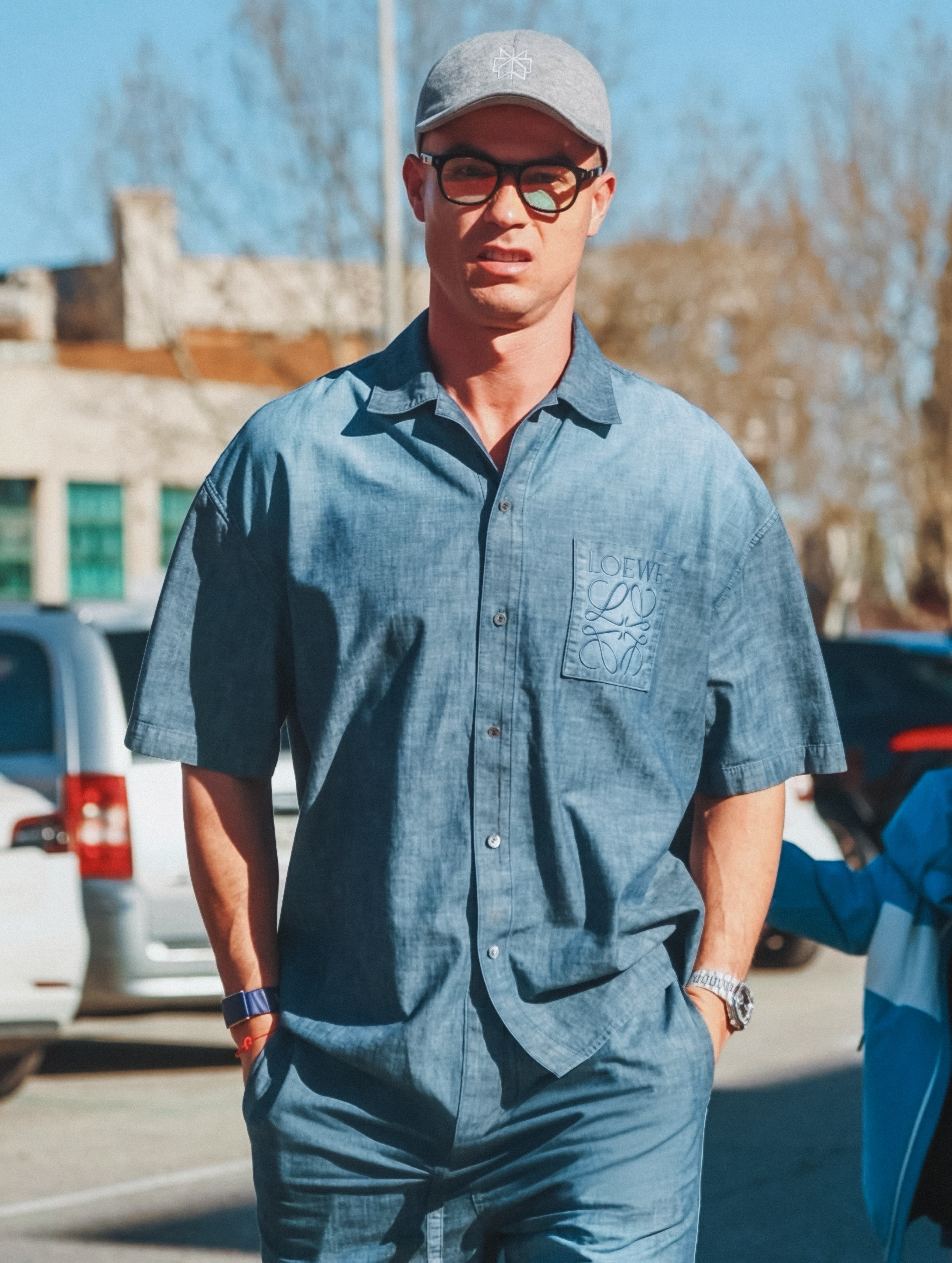 C罗C罗日常 🛑 前些天在马德里的C罗，还是身穿罗意威炸街 专栏 · C罗时刻