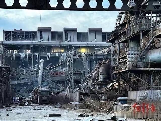 希望伤亡别太大，快过年了。。剩下的人被困的人也要早点就出来。这种天气晚上零下20