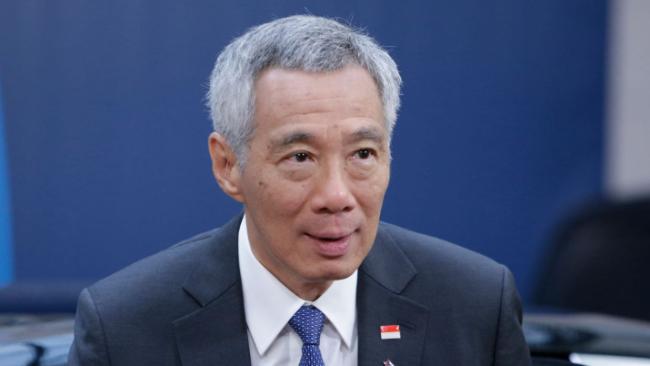 新加坡这条规矩，狠得让人后背发凉！它不问谁行贿、谁敬酒，只干一件事——把你的家底