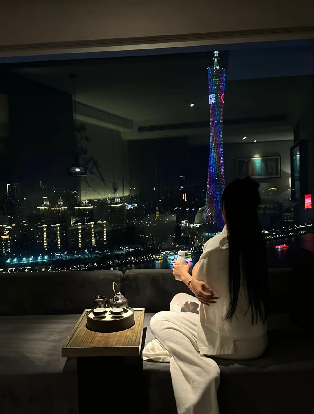 看小蛮腰的江景网红酒店。广州网红酒店 小蛮腰 广州住宿 旅游