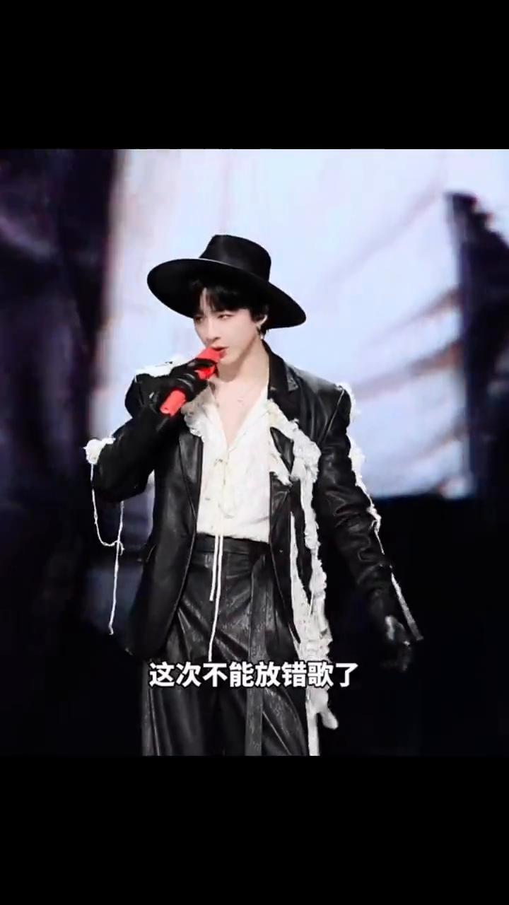 突然想起你，刘宇宁成都演唱会直拍。
这次不能放错歌了。