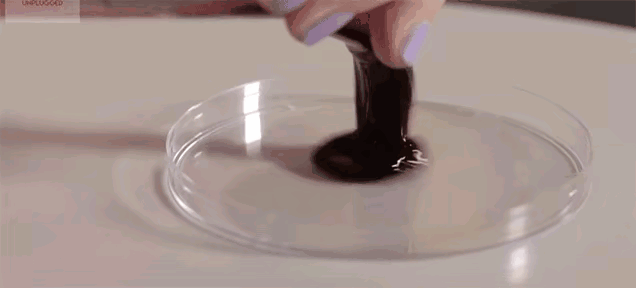 当血液遇上蛇毒以后，就变成这样子… 