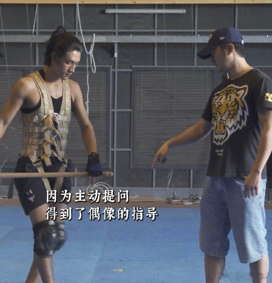 此沙通过镖人圆梦与吴京合作 敬佩吴京，不止硬功夫，更有大格局。他用心提携后辈：肯