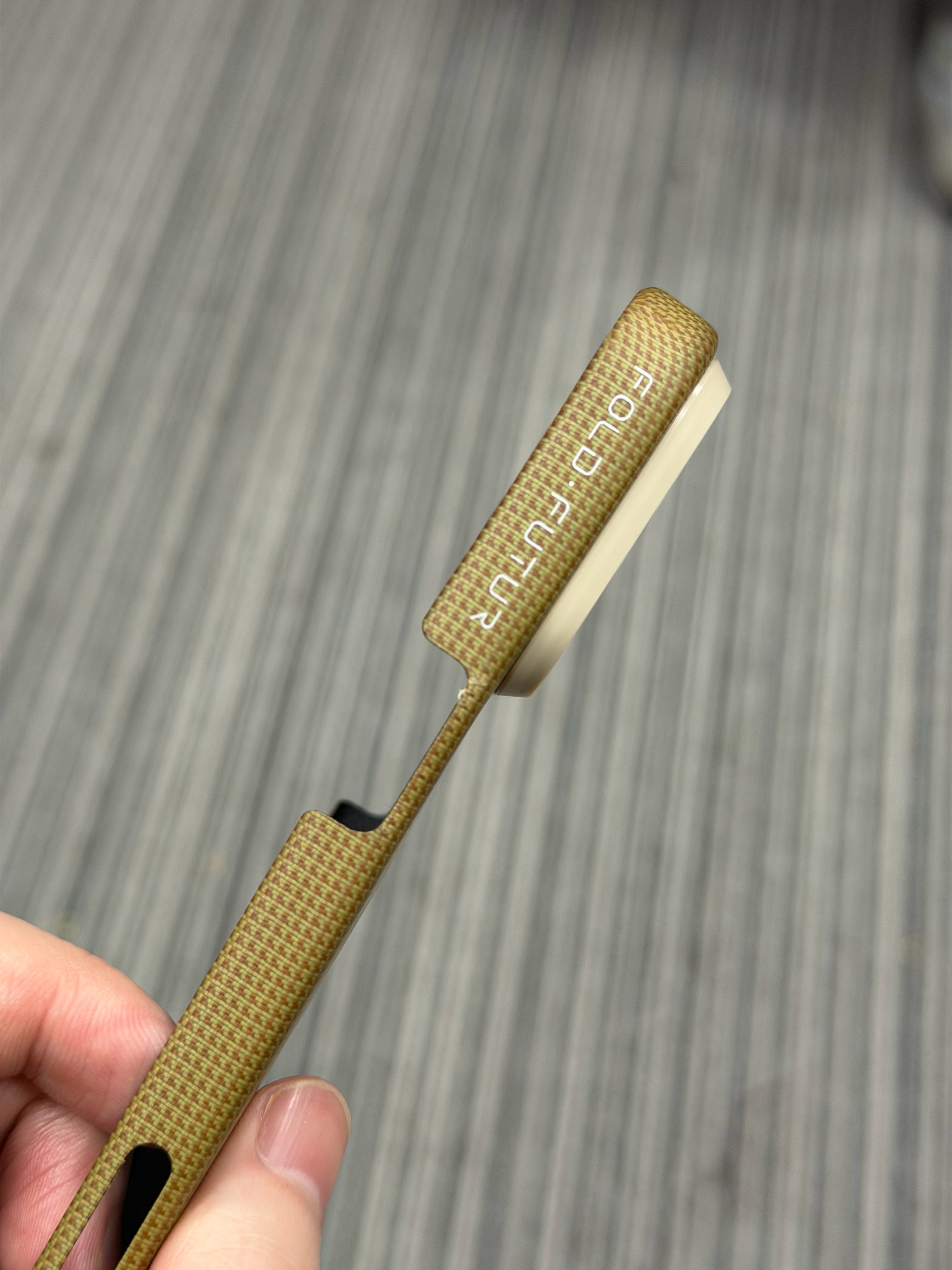 天塌了 358 买的手机壳 取下来 直接