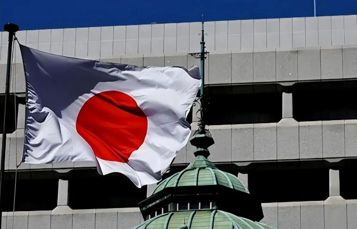 日本这回算是把“趁你病，要你命”玩明白了，就在大家都以为“美日同盟”坚不可摧的时