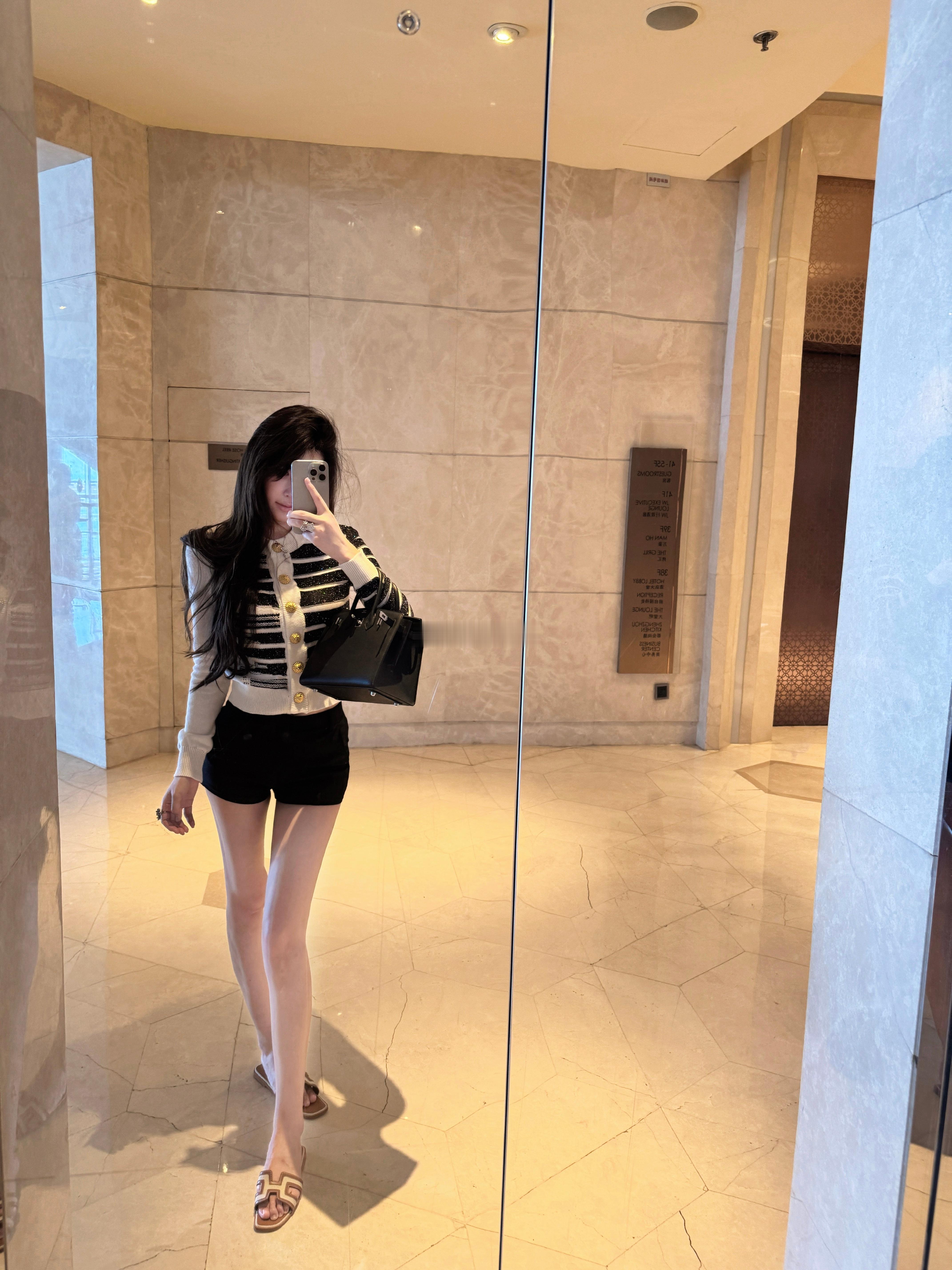 知性气质姐姐的感觉 ​​​