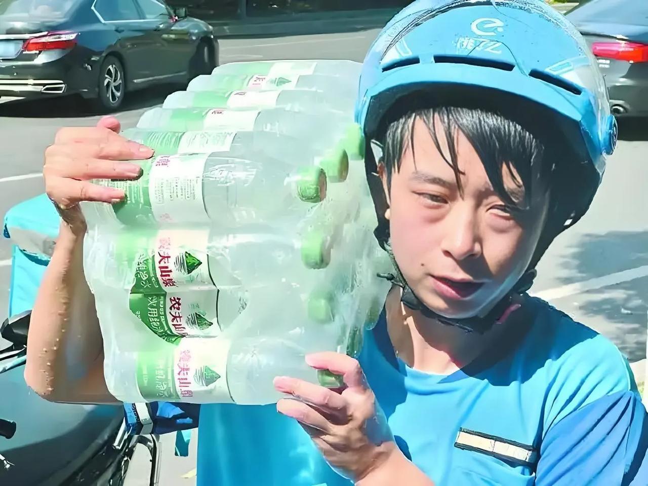 这天热的，给个下联，