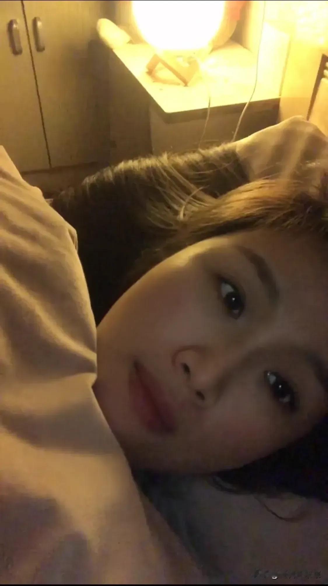这把我吓滴啊，昨天我家邻居两口子吵架，我就听那个男的说，你在骂我我TM就去隔壁睡