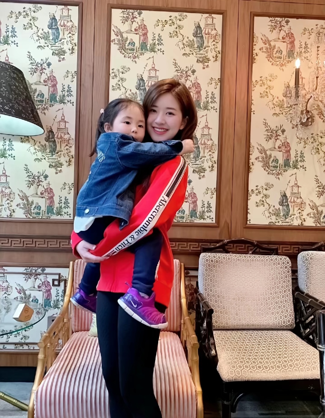 姐姐抱我❤️💜赵露思