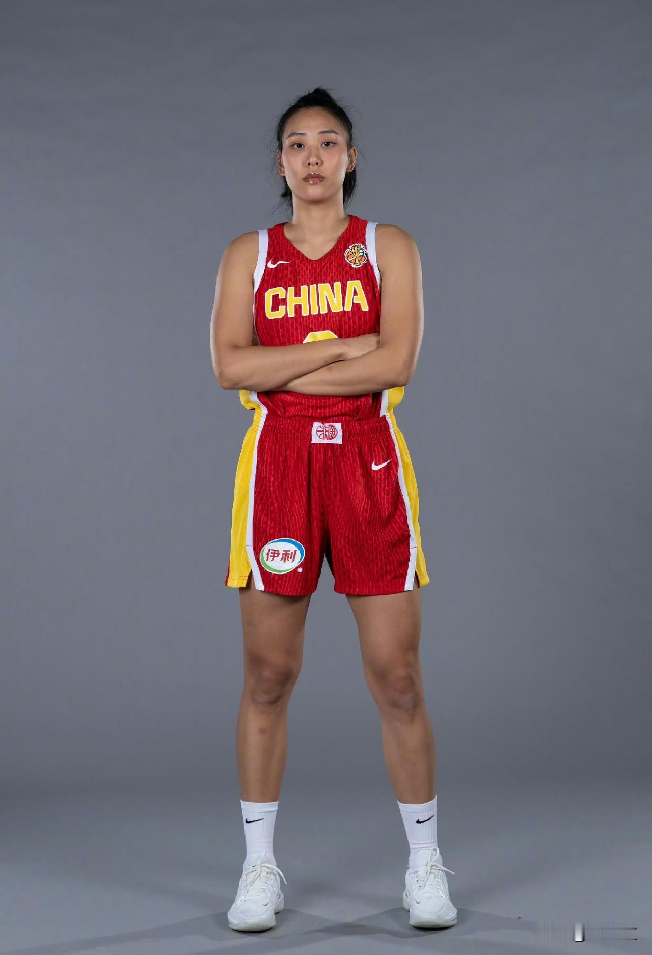 对阵波多黎各女篮这2名球员遭隋菲菲点名批评，为什么国内联赛的颜值担当和WCBA总