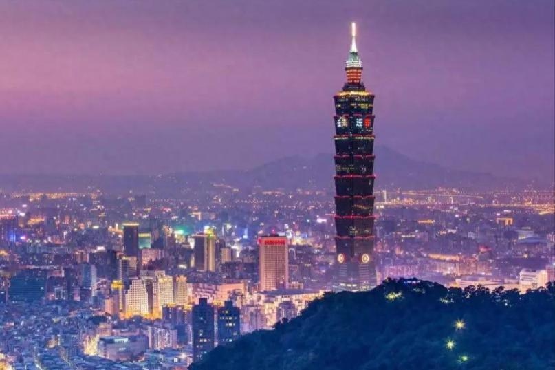 中国要解决台湾问题，必要时必须双管齐下，一是敢于向台湾台独势力下手，二是敢于跟美